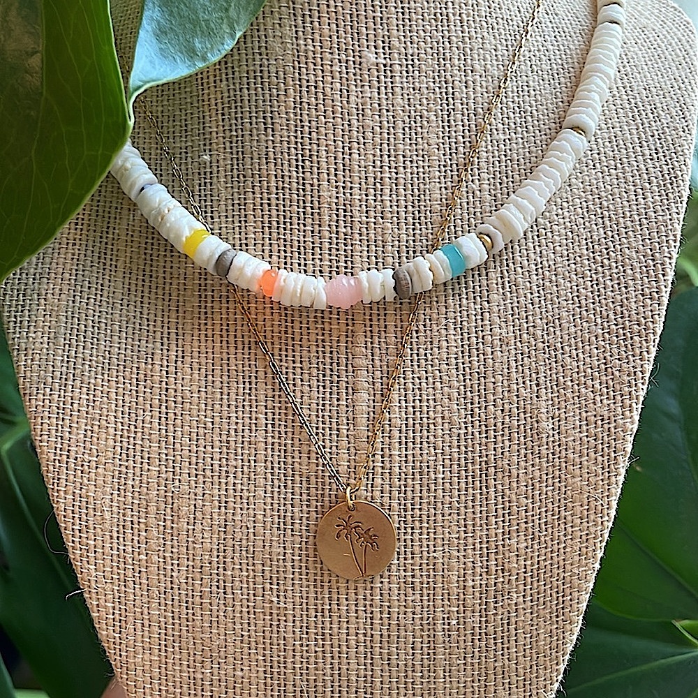 Madewell Palm Tree Beach Find Layered Necklace Set Coin Pendant Puka shell beads - Picture 3 of 10